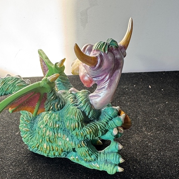 Franklin Mint Multicolor Dragon Figurine with Gemstone. “Guily” - Picture 3 of 9